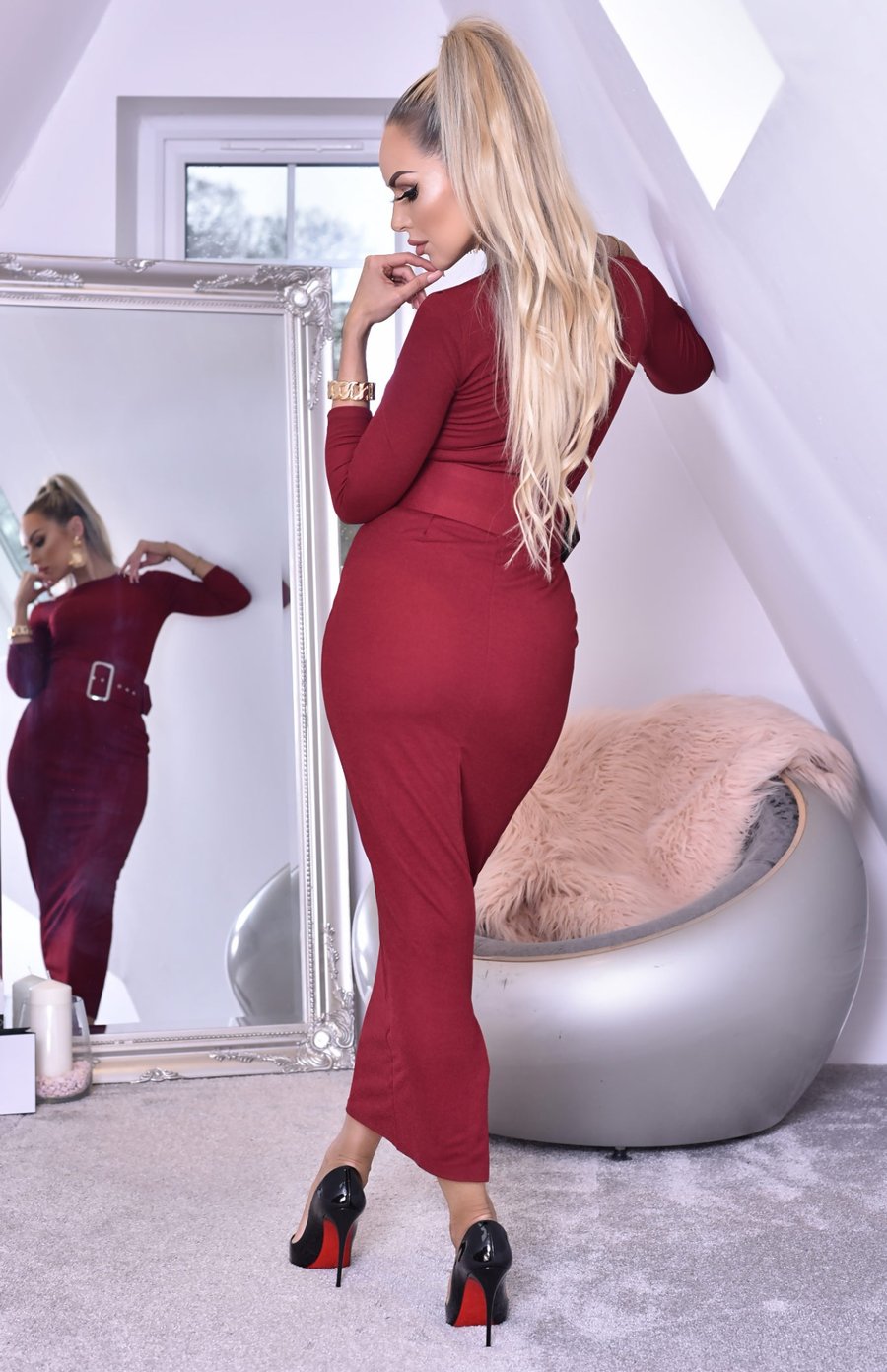 Robe moulante élégante, manches longues, avec ceinture, Sexy