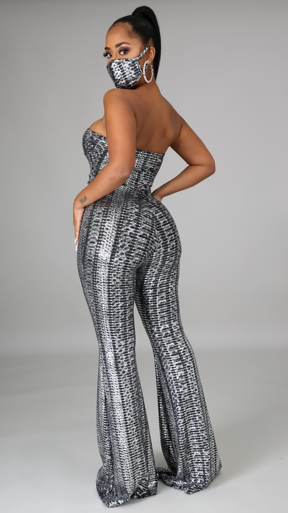 combinaison pailletée moulante bussier