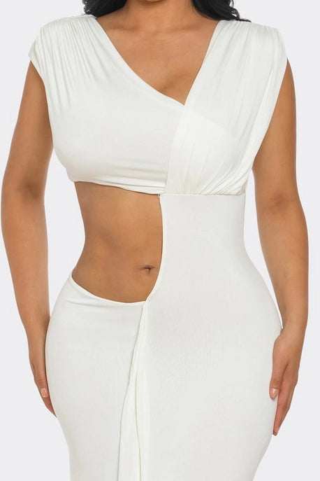 ROBE LONGUE DÉCOUPÉE À LA TAILLE