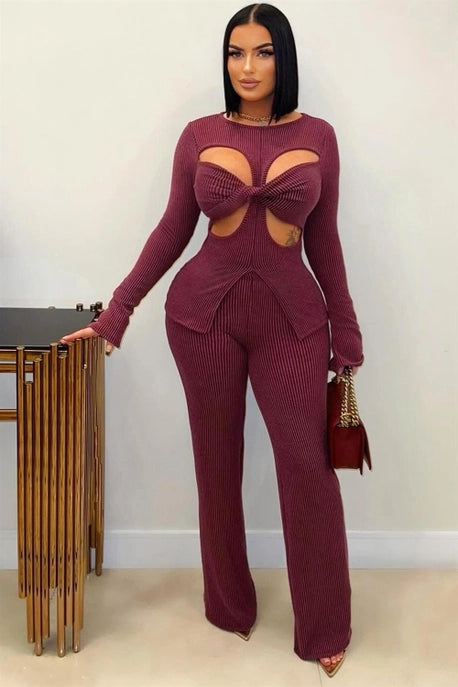 ENSEMBLE HAUT À DÉCOUPES CÔTELÉ ET PANTALON