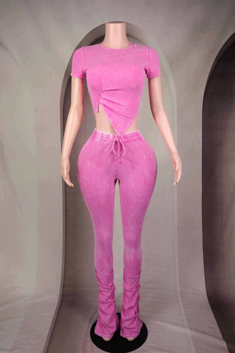 ENSEMBLE HAUT ET PANTALON AVEC OURLET ASYMÉTRIQUE ET FRONCÉ, LAVAGE MINÉRAL