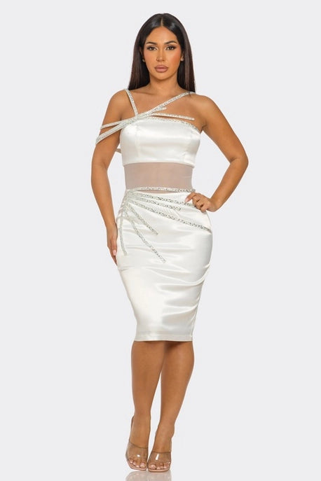 Robe Midi à Encolure Asymétrique