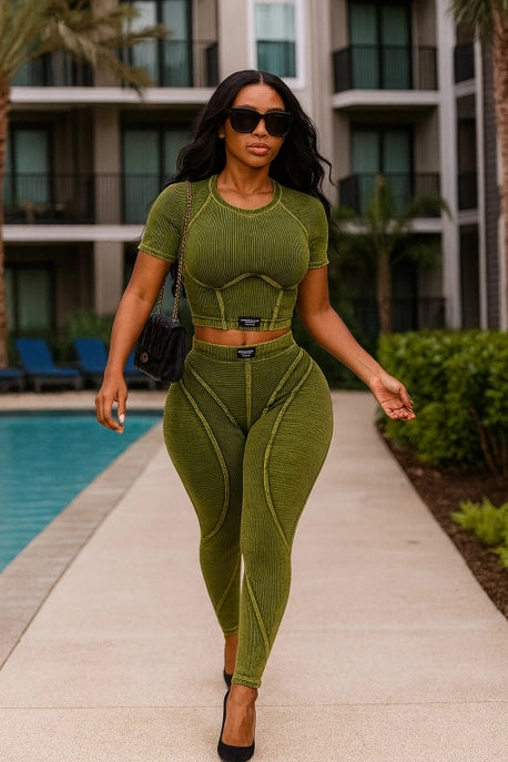 ENSEMBLE HAUT ET LEGGING ÉTIQUETTE SATIN NOIR DÉLAVÉ MINÉRAL