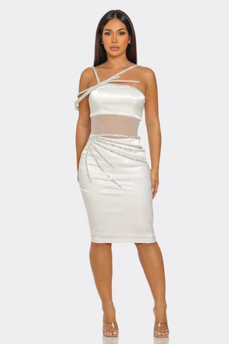 Robe Midi à Encolure Asymétrique
