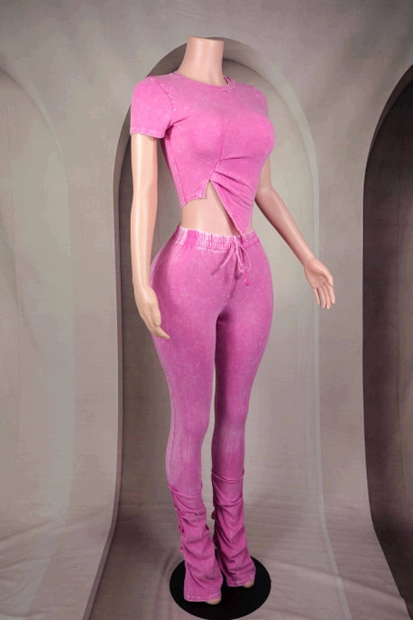 ENSEMBLE HAUT ET PANTALON AVEC OURLET ASYMÉTRIQUE ET FRONCÉ, LAVAGE MINÉRAL