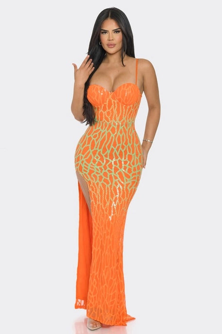 Robe maxi sans manches à paillettes avec découpes latérales