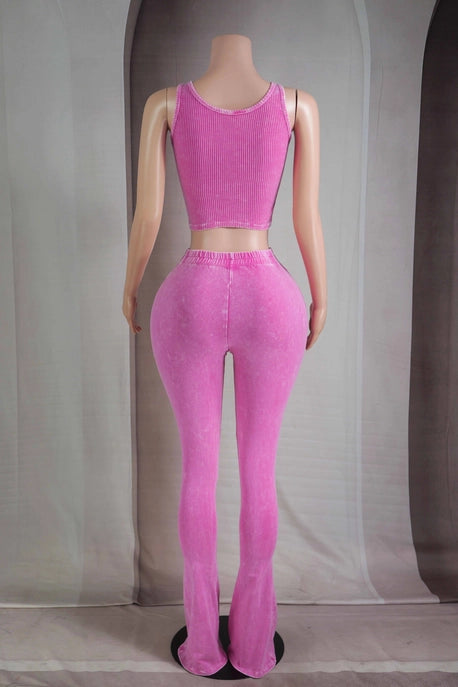 ENSEMBLE DÉBARDEUR COURT DÉLAVÉ MINÉRAL ET PANTALON ÉVASÉ AJUSTÉ (Copie)