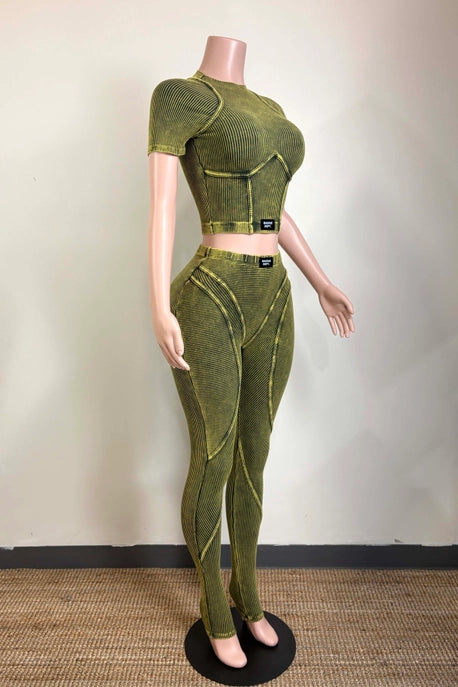 ENSEMBLE HAUT ET LEGGING ÉTIQUETTE SATIN NOIR DÉLAVÉ MINÉRAL