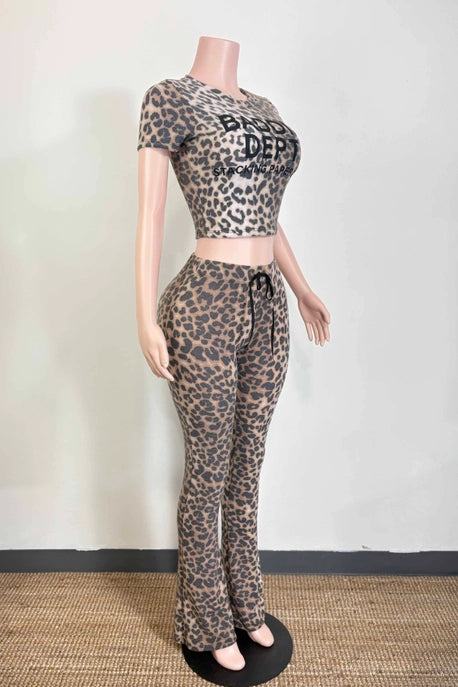 ENSEMBLE HAUT GRAPHIQUE ET PANTALON IMPRIMÉ GUÉPARD DOUX BROSSÉ