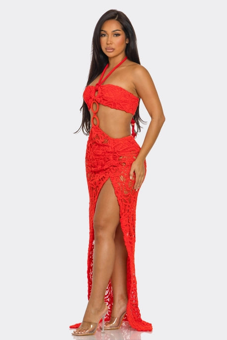 CORSET EN DENTELLE & ROBE MAXI À FENTES HAUTES