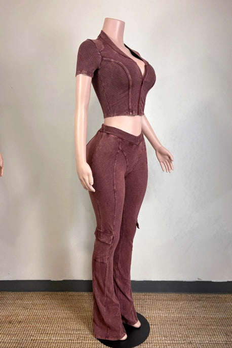 ENSEMBLE PANTALON AVEC POCHES LATÉRALES ET FERMETURE ÉCLAIR, LAVAGE MINÉRAL