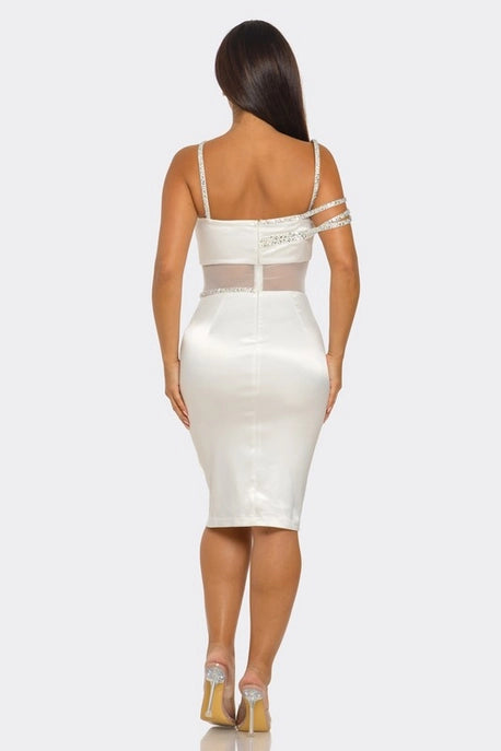 Robe Midi à Encolure Asymétrique