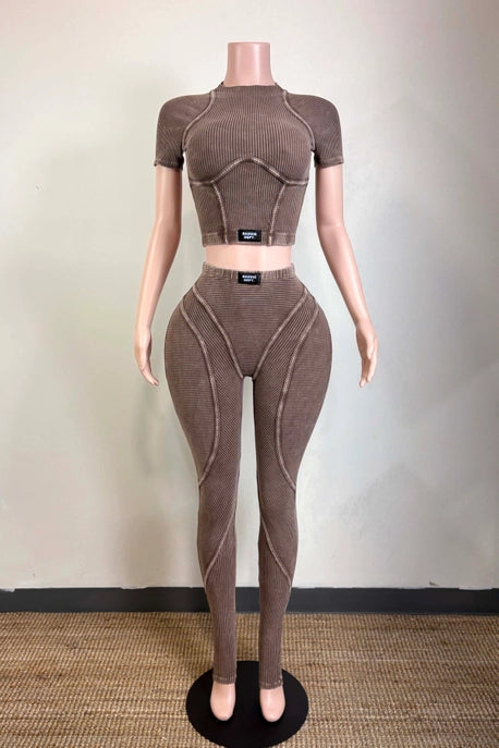 ENSEMBLE HAUT ET LEGGING ÉTIQUETTE SATIN NOIR DÉLAVÉ MINÉRAL