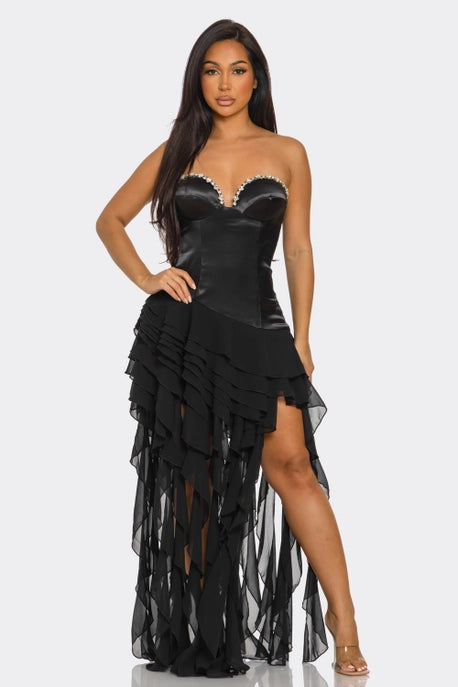ROBE LONGUE EN SOIE IRRÉGULIÈRE À VOLANTS