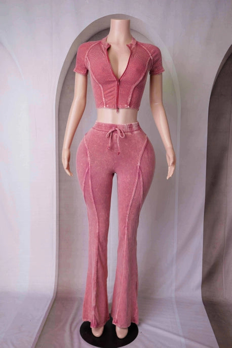 ENSEMBLE VESTE À DOUBLE FERMETURE ÉCLAIR ET PANTALON ÉVASÉ EN LAVAGE MINÉRAL