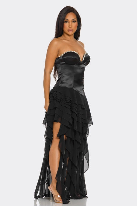 ROBE LONGUE EN SOIE IRRÉGULIÈRE À VOLANTS