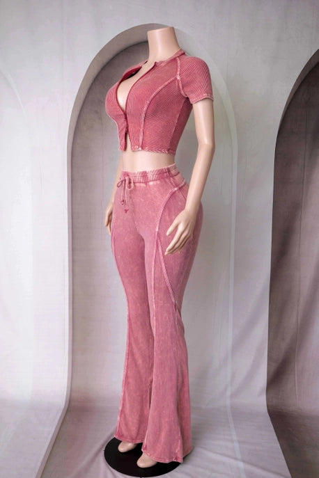 ENSEMBLE VESTE À DOUBLE FERMETURE ÉCLAIR ET PANTALON ÉVASÉ EN LAVAGE MINÉRAL