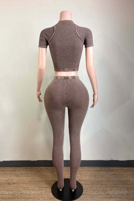 ENSEMBLE HAUT ET LEGGING ÉTIQUETTE SATIN NOIR DÉLAVÉ MINÉRAL