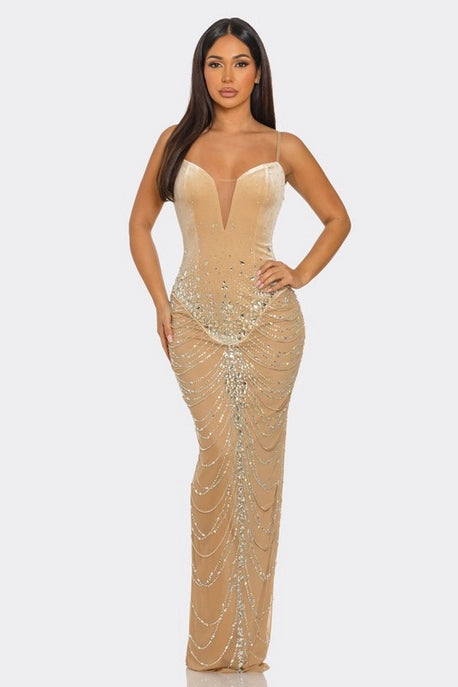 Robe Drapée avec Chaîne Ornée de Strass