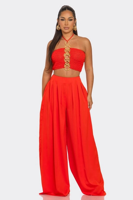 Haut à col licou imprimé avec pantalon large
