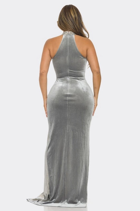 Robe maxi à col ras du cou métallique brillant avec strass