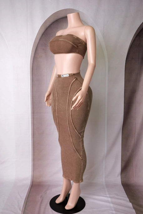 ROBE MAXI BANDEAU PRÈS DU CORPS EFFET MINÉRAL