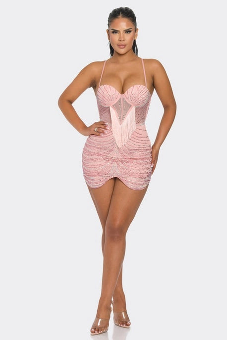 Robe moulante en résille avec strass